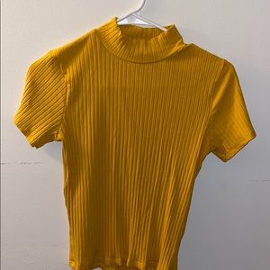 Yellow fitted shirt
